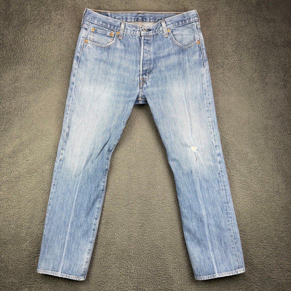 Levis 501 Original Fit Jeans Mens 36x30 Blue Light Wash Button Fly Denim 12303